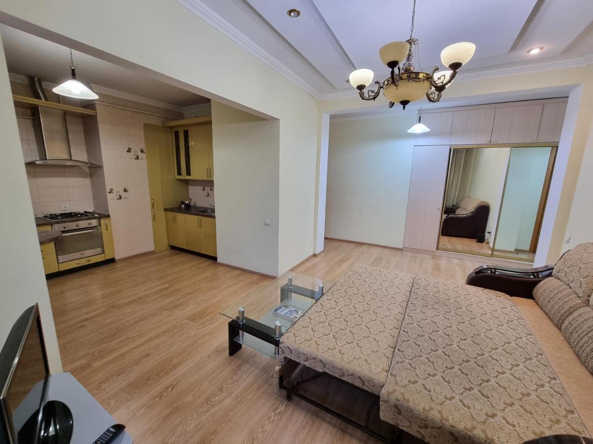 Stefan Cel Mare Boulevard Ultracentral Apartments In The Center Chişinau Exteriör bild