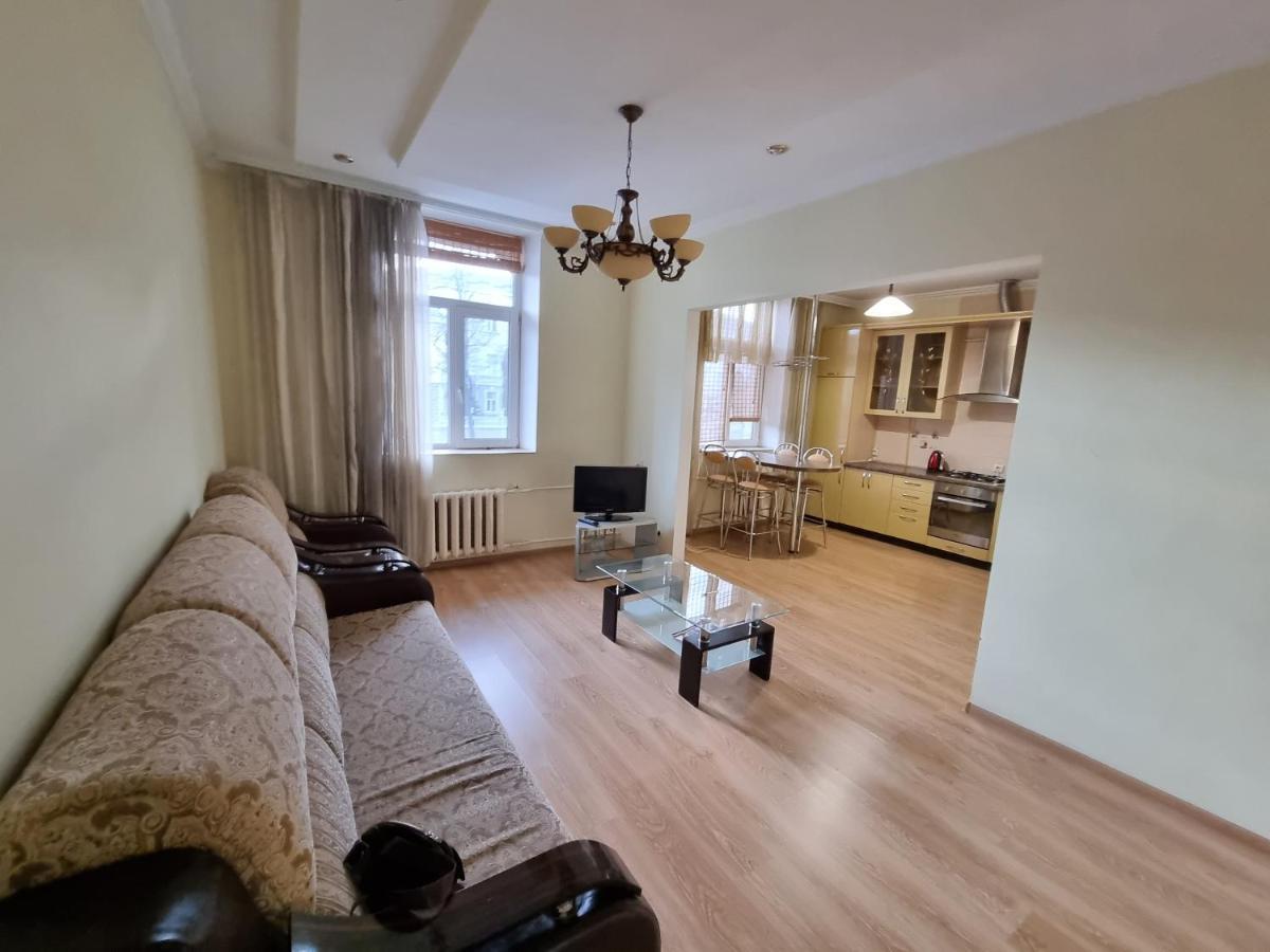 Stefan Cel Mare Boulevard Ultracentral Apartments In The Center Chişinau Exteriör bild