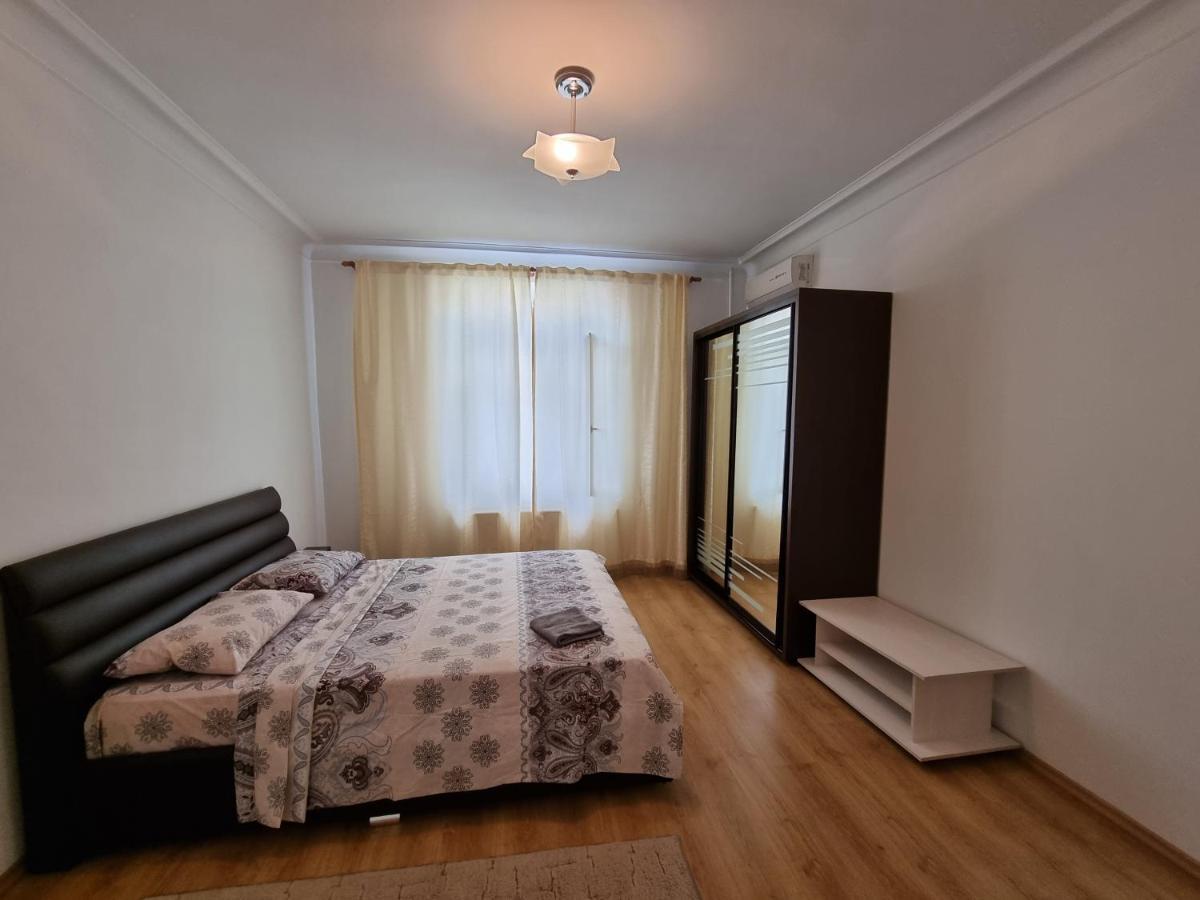 Stefan Cel Mare Boulevard Ultracentral Apartments In The Center Chişinau Exteriör bild